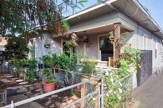 868 N Summit Ave, Pasadena, CA 91103