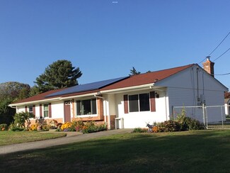 5 Mishawum Dr, South Dartmouth, MA 02748