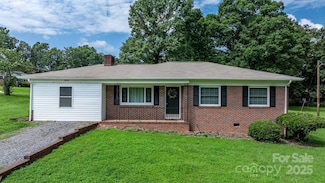 1838 Connelly Springs Rd, Lenoir, NC 28645