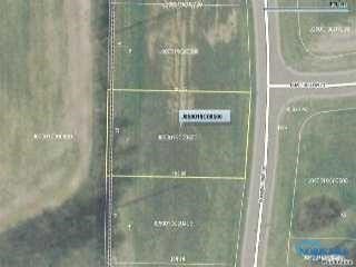 673 Burning Tree Dr, Defiance, OH 43512