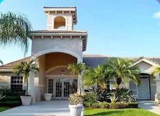 5025 Wiles Rd Unit 307, Coconut Creek, FL 33073