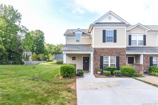 1520 Sylvia Ct, Charlotte, NC 28205