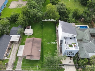 0 E 32nd 1 2 St Unit 52508783, Houston, TX 77022