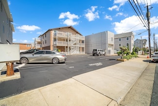 9609 Pacific Ave Unit 6, Margate City, NJ 08402