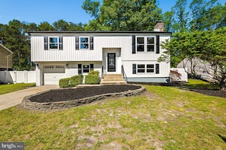 13 Sawood Dr, Sicklerville, NJ 08081