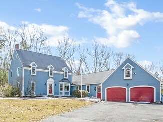9 Hollis St, Uxbridge, MA 01569