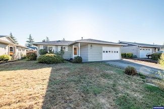 464 W Clackamas Cir, Woodburn, OR 97071