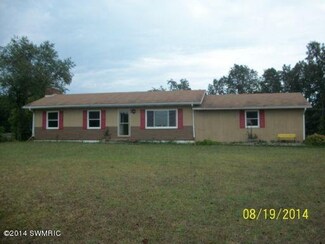 61035 Myrtle Dr, Vandalia, MI 49095