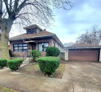 1327 Roosevelt St, Gary, IN 46404