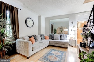 1613 W Ontario St, Philadelphia, PA 19140