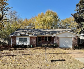 501 Meadow Lake Dr, Edmond, OK 73003