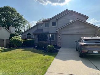 1855 Willowicke Dr, Wixom, MI 48393