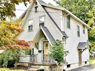 1747 Hollywood St NE, Warren, OH 44483