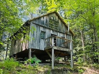 100 Stagecoach Rd, Town of Rockingham, VT 05156