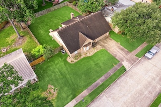 1804 Sleepy Creek Way, Pearland, TX 77581