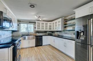 5249 Sun Valley Dr, Las Vegas, NV 89122