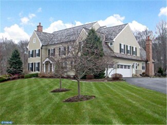 905 Castlehill Ln, Devon, PA 19333