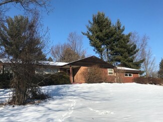 7230 Edwardsville Rd, Rockford, IL 61102