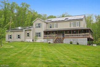 902 Sprout Hill Rd, Newton, NJ 07860