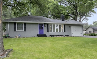 7035 E River Rd, Minneapolis, MN 55432