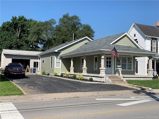 616 E Utica St, Sellersburg, IN 47172