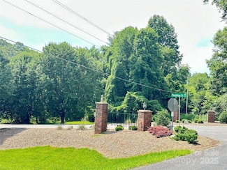 00 Plantation Dr Unit 40 & 41, Marion, NC 28752
