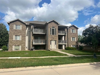 2864 Coral Ct Unit 304, Coralville, IA 52241