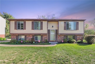 2924 Abbey Ln, South Park, PA 15129