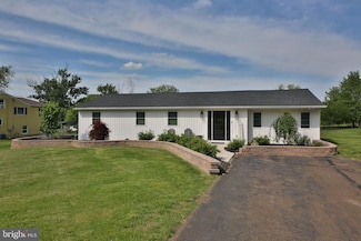 911 Callowhill Rd, Perkasie, PA 18944