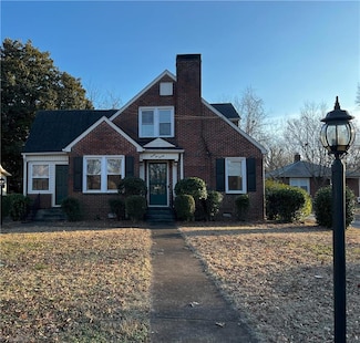 2220 Elgin Rd, Winston Salem, NC 27103