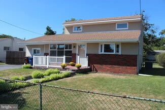 641 Jefferson St, Riverside, NJ 08075