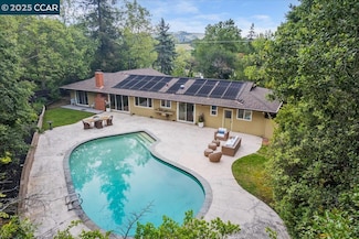 3365 Saint Marys Rd, Lafayette, CA 94549