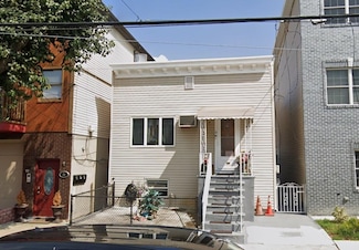 32 Giles Ave, Jersey City, NJ 07306