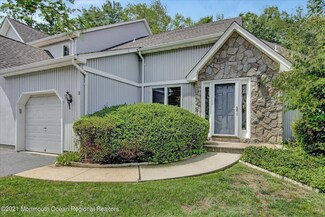 8 Hickory Ln Unit 8, Little Silver, NJ 07739