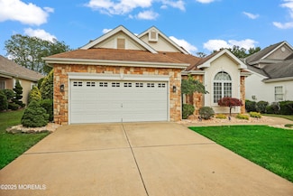 49 Baltusrol Dr, Jackson, NJ 08527