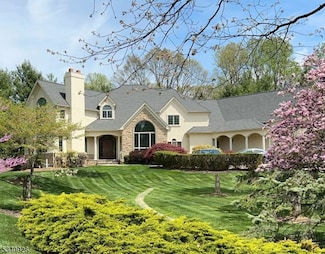 35 Geiger Ln, Warren, NJ 07059