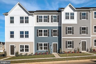 403 18th Ave, Ranson, WV 25438