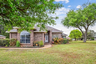 1861 Sparrow Ln, Navarre, FL 32566