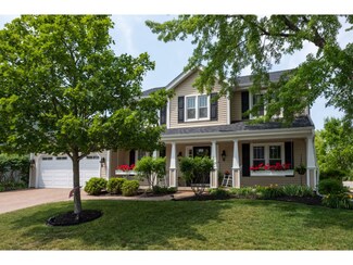27W276 Victoria Ln, Winfield, IL 60190