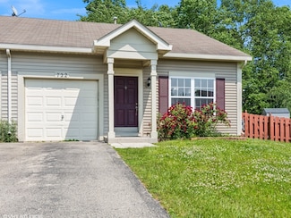 722 Eberly Ct Unit 5, Plano, IL 60545