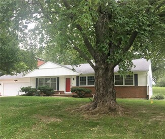 201 S 10th St, Savannah, MO 64485