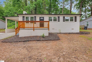 13 Miracle Dr, Greenville, SC 29605