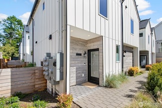 10354 Wallingford Ave N, Seattle, WA 98133