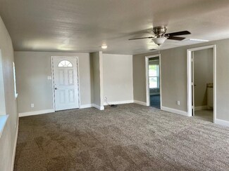 2201 Urbana Ave, Lubbock, TX 79407