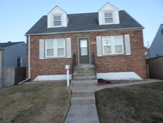 7337 Marshall Ave, Hammond, IN 46323