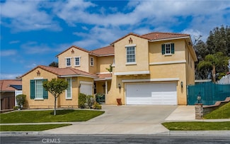 833 W Orange Heights Ln, Corona, CA 92882