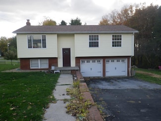 631 6th St, Colver, PA 15927