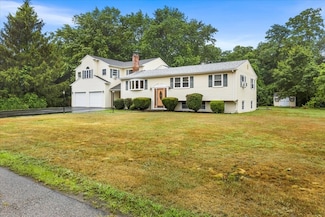 95 Tecumseh Dr, Hanover, MA 02339