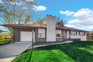 1241 Meadow Dr, Merrillville, IN 46410