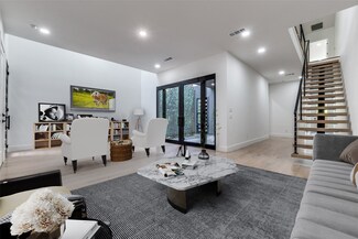 1521 N Haskell Ave, Dallas, TX 75204